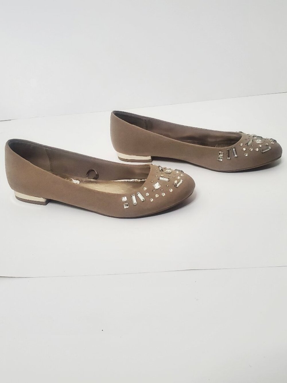 Report Suede Flat with Bling Size 8